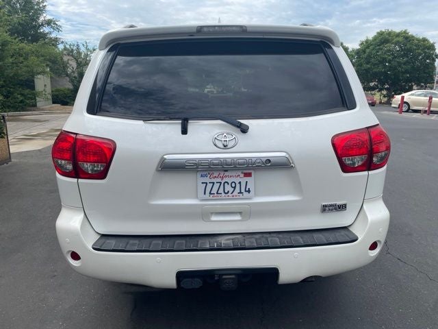 2017 Toyota Sequoia Platinum 4WD W/ Navigation and Moonroof