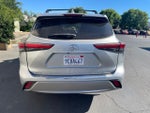 2022 Toyota Highlander Platinum AWD W/ Navigation and JBL Audio