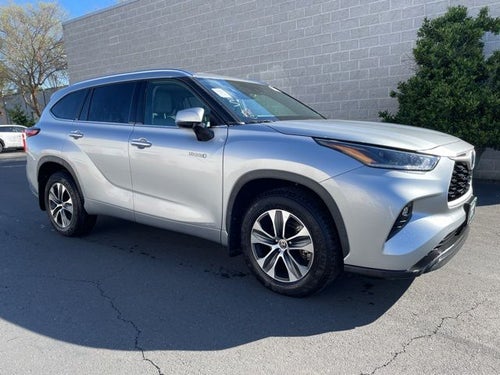 2021 Toyota Highlander Hybrid XLE AWD W/ Leather