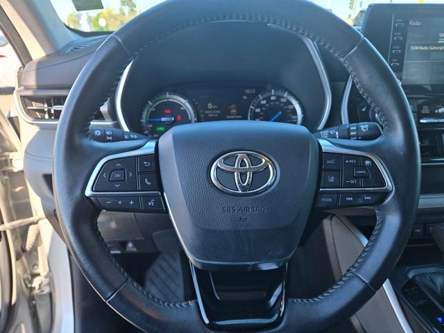 2021 Toyota Highlander Hybrid XLE AWD W/ Leather