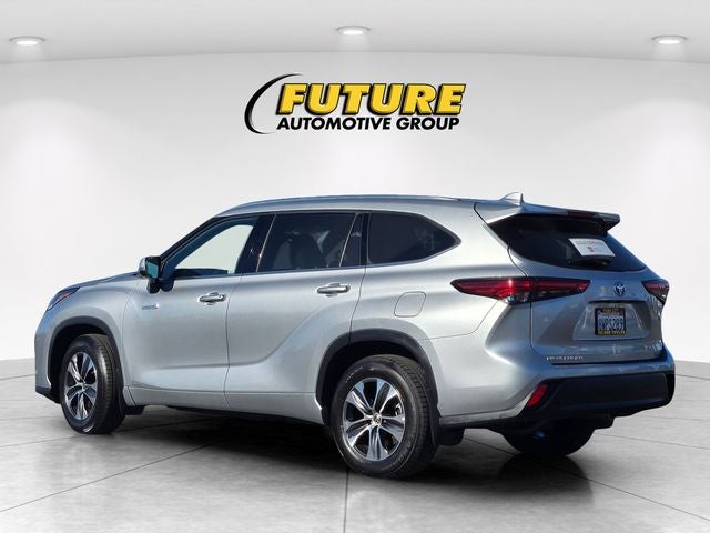 2021 Toyota Highlander Hybrid XLE AWD W/ Leather