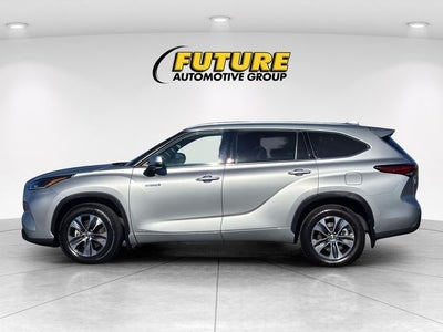 2021 Toyota Highlander Hybrid XLE AWD W/ Leather