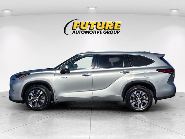 2021 Toyota Highlander Hybrid XLE AWD W/ Leather