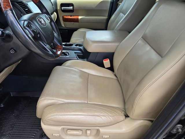 2022 Toyota Sequoia Platinum 4WD W/ Premium Audio and Navigation