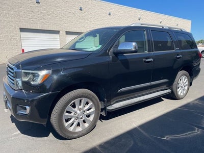 2022 Toyota Sequoia Platinum 4WD W/ Premium Audio and Navigation