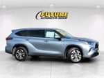 2022 Toyota Highlander XLE AWD
