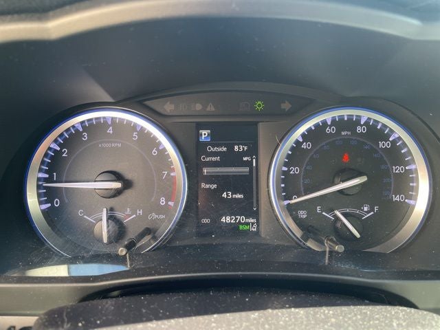 2019 Toyota Highlander XLE WD W/ Leather and Navigation