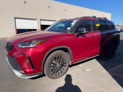 2023 Toyota Highlander XSE W/ JBL Audio and Moonroof