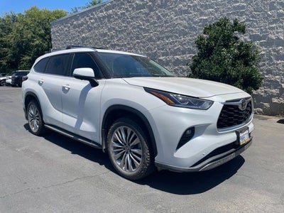 2024 Toyota Highlander Platinum AWD LOADED