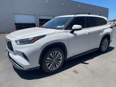 2024 Toyota Highlander Platinum AWD LOADED