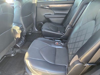 2023 Toyota Highlander Platinum
