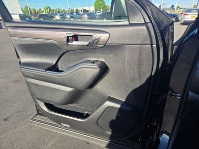 2023 Toyota Highlander Platinum