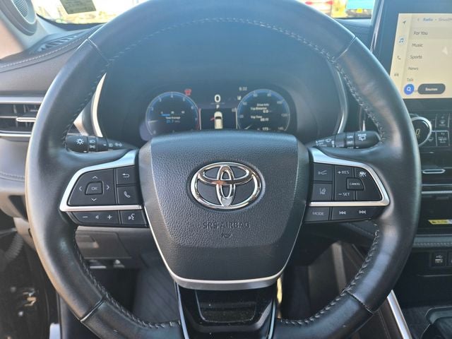 2023 Toyota Highlander Platinum