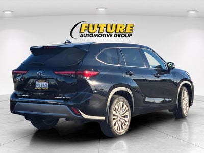 2023 Toyota Highlander Platinum