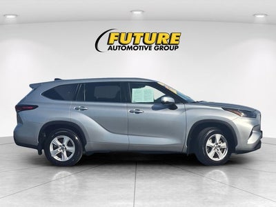 2024 Toyota Highlander LE AWD