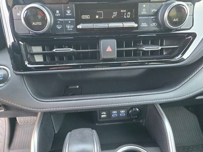 2022 Toyota Highlander XSE AWD W/ Moonroof