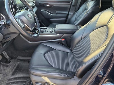 2022 Toyota Highlander XSE AWD W/ Moonroof
