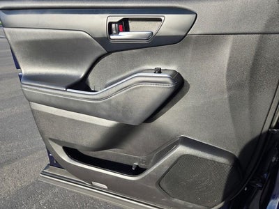 2022 Toyota Highlander XSE AWD W/ Moonroof