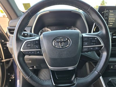 2022 Toyota Highlander XSE AWD W/ Moonroof