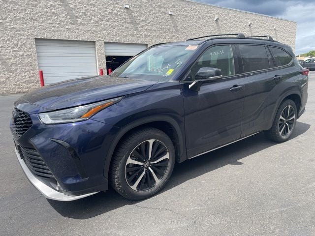 2022 Toyota Highlander XSE AWD W/ Moonroof