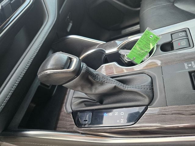 2021 Toyota Highlander Limited FWD W/ Leather and Navigation