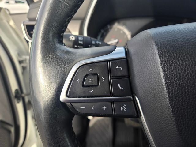2021 Toyota Highlander Limited FWD W/ Leather and Navigation