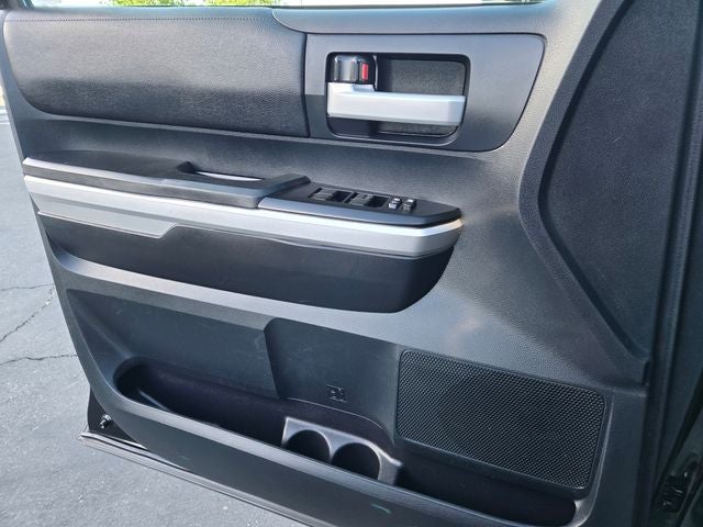 2015 Toyota Tundra SR5 W/ TRD Off-Road Pkg. LIFTED