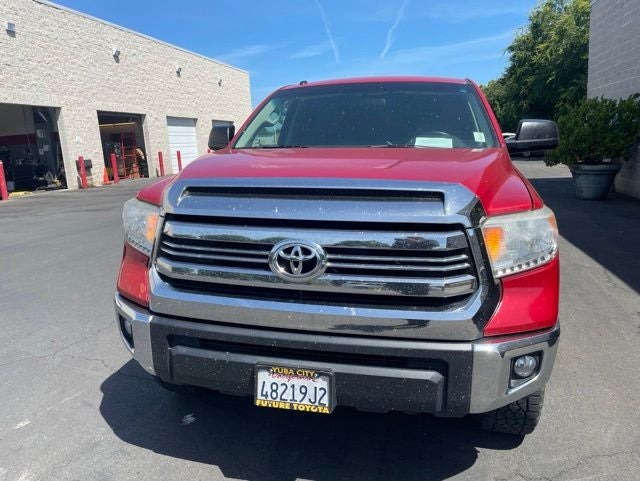 2017 Toyota Tundra SR5 4WD W/ TRD Off-Road Pkg.