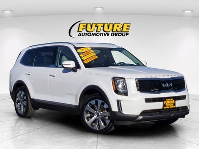 2022 Kia Telluride EX FWD W/ Premium Pkg.