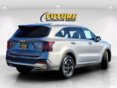 2024 Kia Sorento S FWD W/ Navigation and Leather Interior