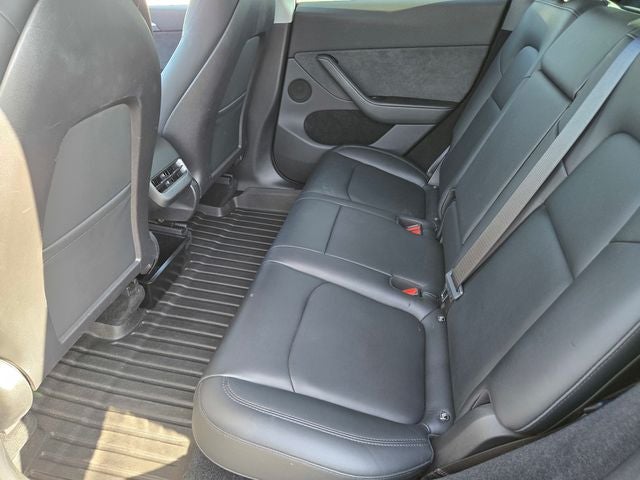 2023 Tesla Model Y Long Range AWD W. Navigation