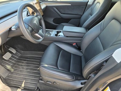 2023 Tesla Model Y Long Range AWD W. Navigation