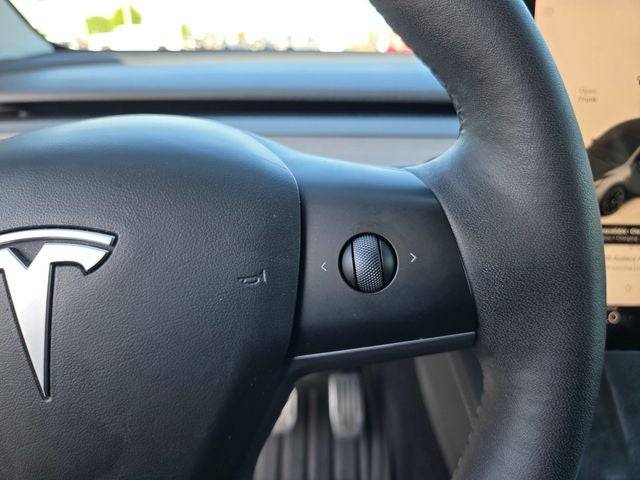 2023 Tesla Model Y Long Range AWD W. Navigation