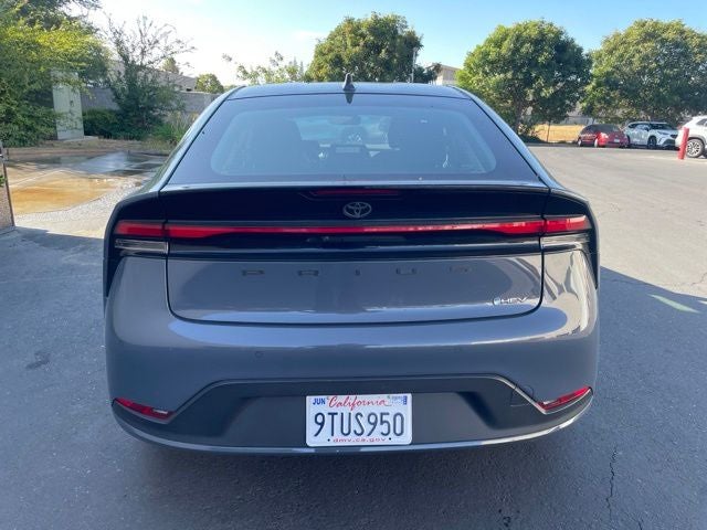2025 Toyota Prius LE Hatchback