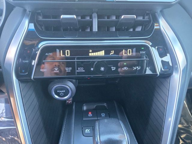 2023 Toyota Venza XLE AWD W/ Navigation