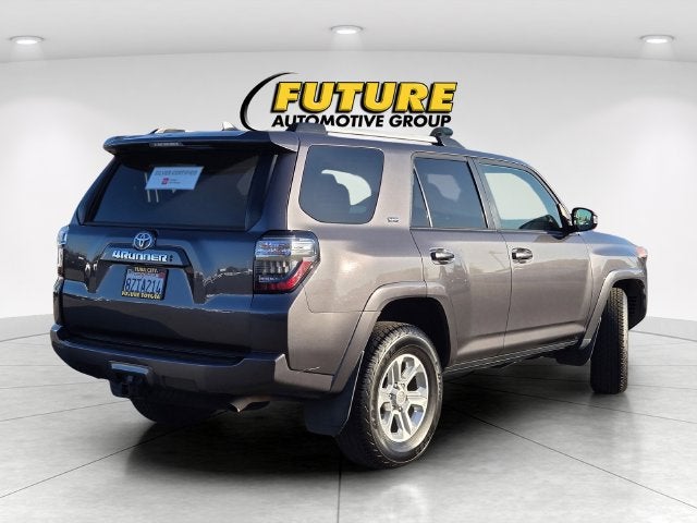 2022 Toyota 4Runner SR5 Premium RWD W/ Navigation