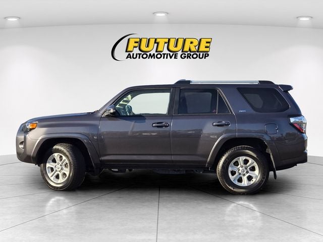 2022 Toyota 4Runner SR5 Premium RWD W/ Navigation
