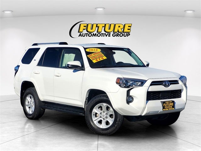 2024 Toyota 4Runner SR5 Premium 4WD W/ Navigation