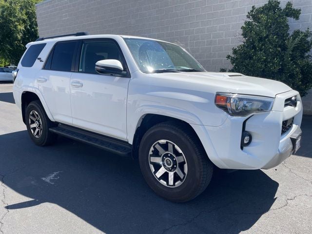 2023 Toyota 4Runner TRD Off-Road Premium W/ Moonroof and Navigation