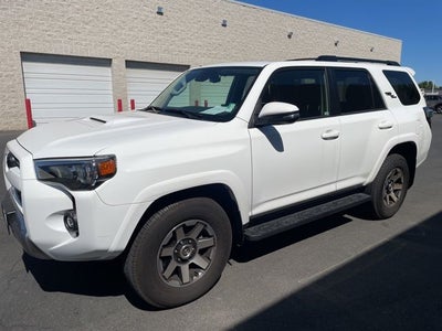 2023 Toyota 4Runner TRD Off-Road Premium W/ Moonroof and Navigation