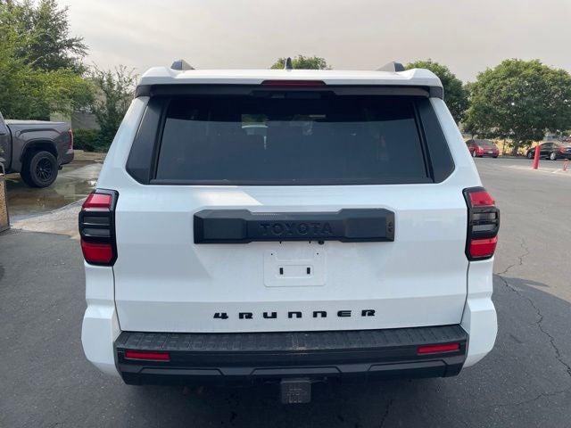 2025 Toyota 4Runner SR5 4WD
