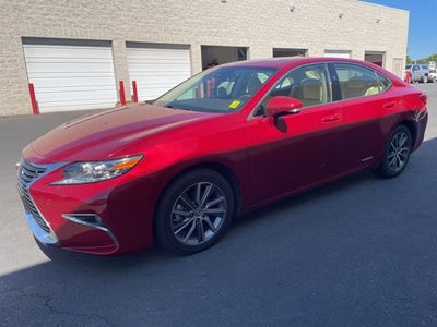 2017 Lexus ES 300h