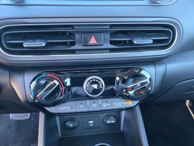 2022 Hyundai Kona SEL FWD