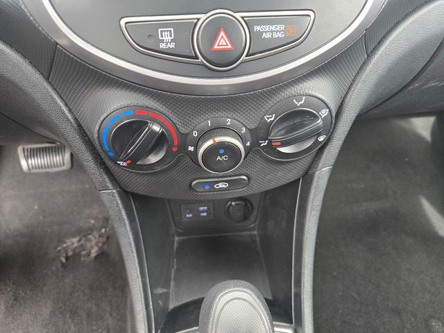 2017 Hyundai Accent SE Hatchback