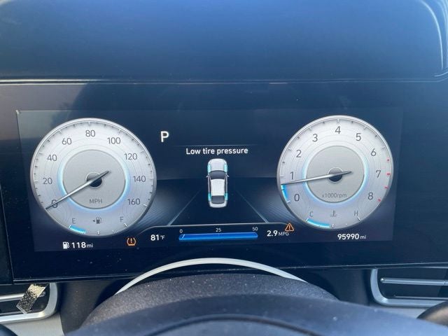 2023 Hyundai Elantra Limited W/ Navigation and Moonroof