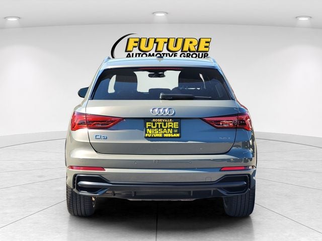 2020 Audi Q3 Prestige S line quattro