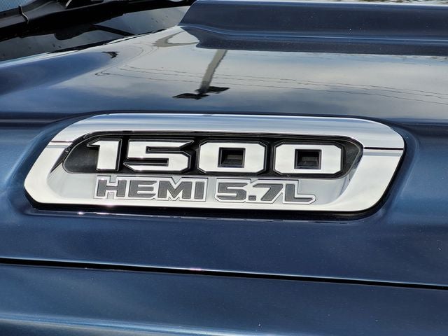 2020 RAM 1500 Limited Crew Cab 4WD w/Pano Roof & 5.7L