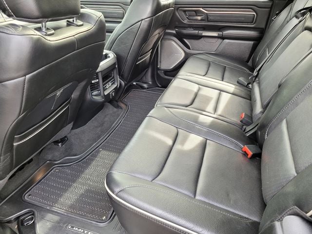 2020 RAM 1500 Limited Crew Cab 4WD w/Pano Roof & 5.7L