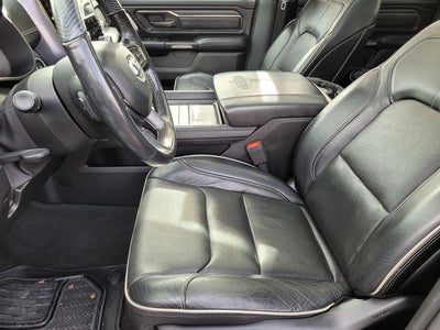 2020 RAM 1500 Limited Crew Cab 4WD w/Pano Roof & 5.7L