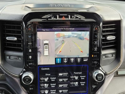 2020 RAM 1500 Limited Crew Cab 4WD w/Pano Roof & 5.7L